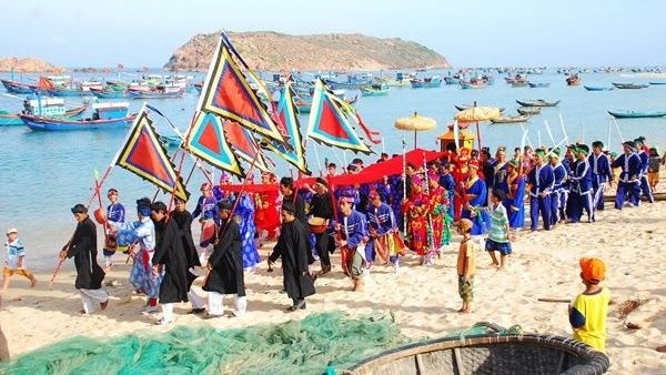The whale worshipping festival in Phu Yen province (Photo: phuyentourism.gov.vn)