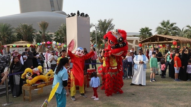 A lion dance at the event. (Photo: VNA)
