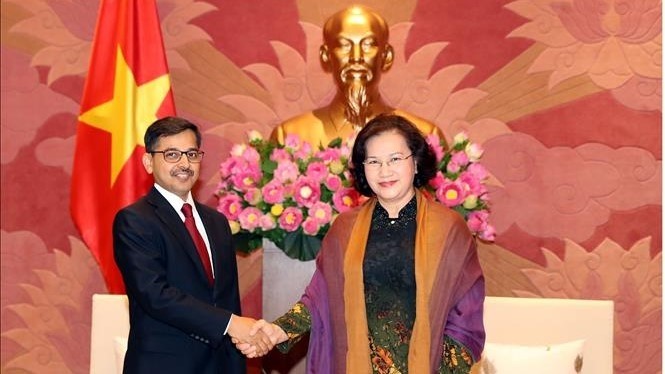 NA Chairwoman Nguyen Thi Kim Ngan (right) receives Indian Ambassador Pranay Verma. (Photo: VNA)