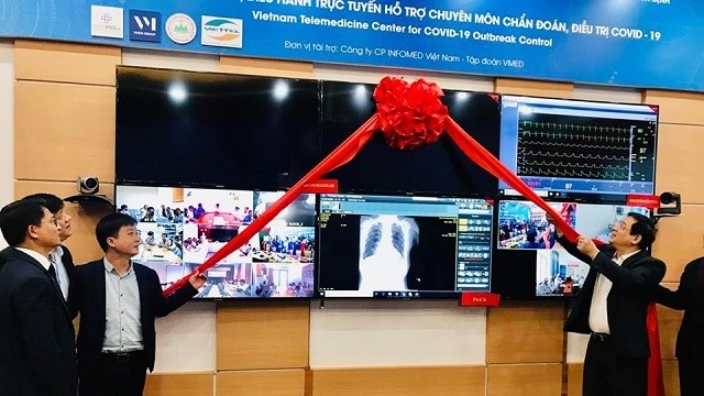 The Vietnam Telemedicine Centre for COVID-19 Outbreak Control makes debut in Hanoi on March 5, 2020. (Photo: VNA)