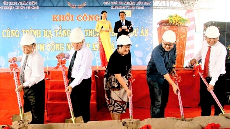 The ground-breaking ceremony for construction of the Xay Da B industrial zone in Soc Trang
