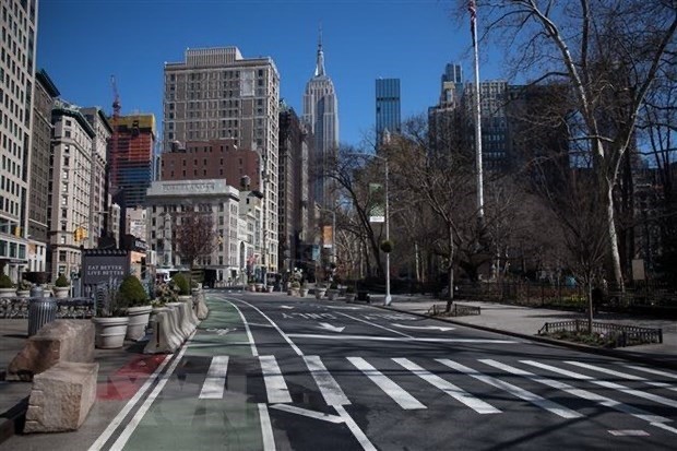 A deserted street in New York during COVID-19 pandemic (Photo: Xinhua/VNA)