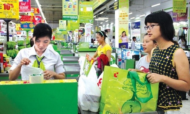 Supermarkets in Ho Chi Minh City to be free of plastic bags by the end of this year 
