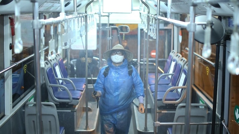 During the complicated developments of the epidemic, all vehicles from the 10-10 Bus Enterprises in particular and also the Transerco vehicles in general are cleaned and disinfected.