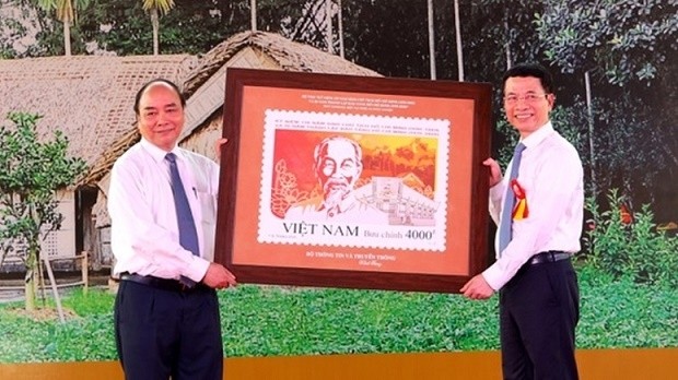 Prime Minister Nguyen Xuan Phuc attends the release of a special postage stamp celebrating 130th anniversary of Uncle Ho’s birth. (Photo: NDO/Thanh Chau)