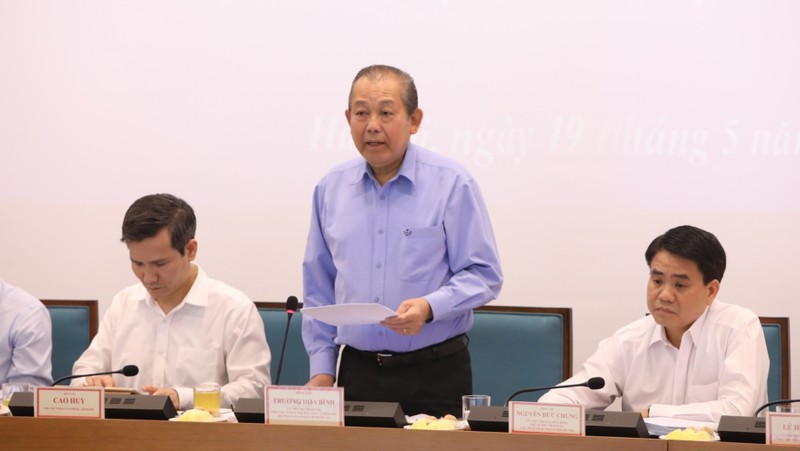 Deputy PM Truong Hoa Binh speaks at the meeting. (Photo: VGP)