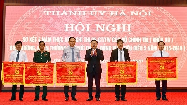 Hanoi’s outstanding Party organisations honoured at the event. (Photo: NDO/Duy Linh)