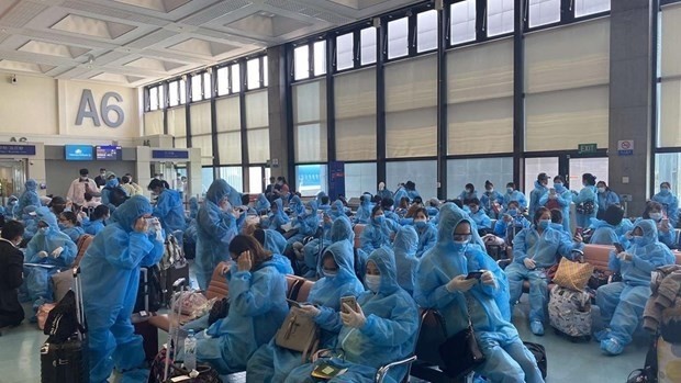 Over 340 Vietnamese citizens return from Taiwan (China) (Photo: VNA)