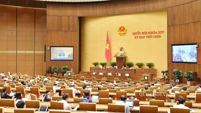 NA deputies at the 14th NA’s ninth session. (Photo: quochoi.vn)