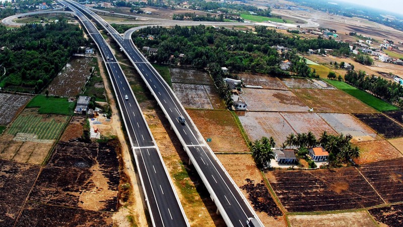 Expressways are to be developed with the massive state funding for higher economic growth.