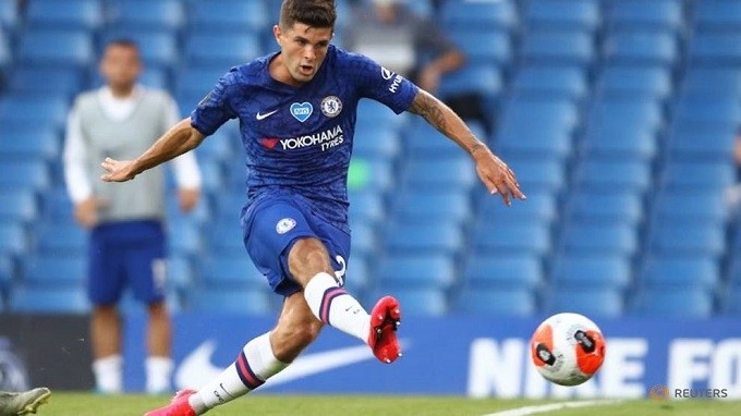 Soccer Football - Premier League - Chelsea v Manchester City - Stamford Bridge, London, Britain - June 25, 2020 Chelsea's Christian Pulisic scores their first goal, as play resumes behind closed doors following the outbreak of the coronavirus disease. (Reuters)