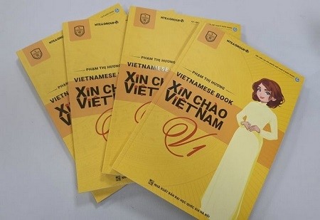 The Vietnamese book entitled “Xin Chao Viet Nam”.