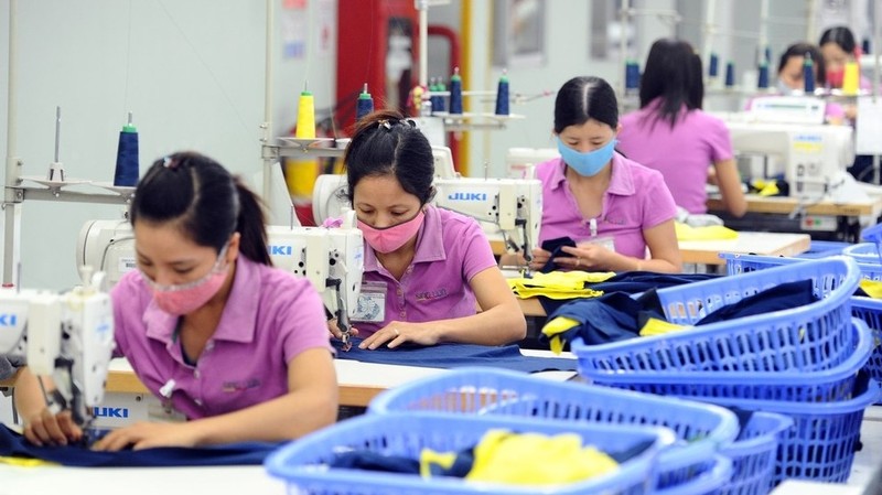 Official data showed that 13,725 firms were established in June.