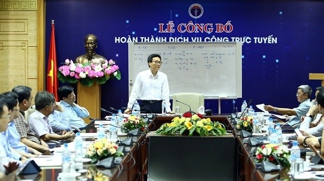 Deputy Prime Minister Vu Duc Dam speaks at the meeting. (Photo: VGP)