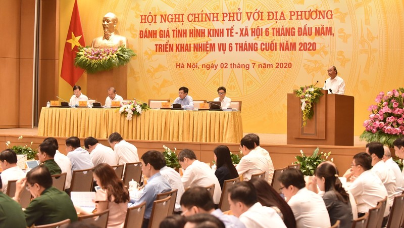 PM Nguyen Xuan Phuc speaking at the meeting. (Photo: NDO/TRAN HAI)