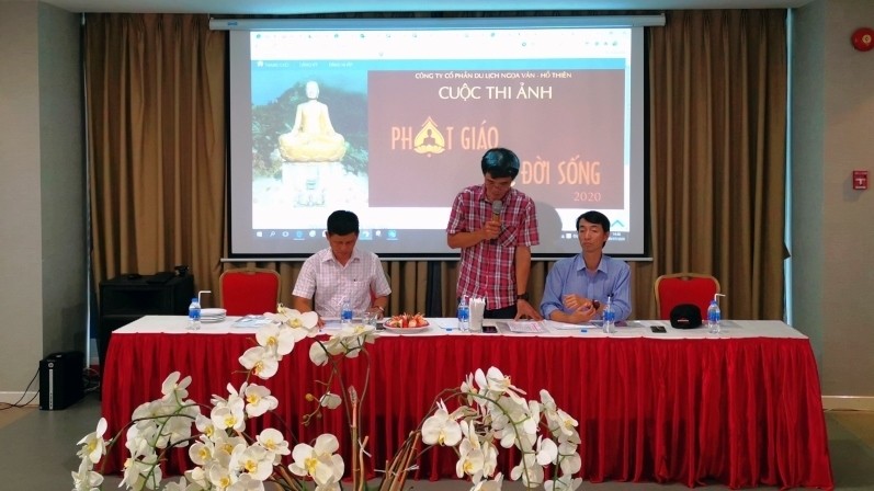 The press conference on the photo contest. (Photo: NDO/Ngu Thien)