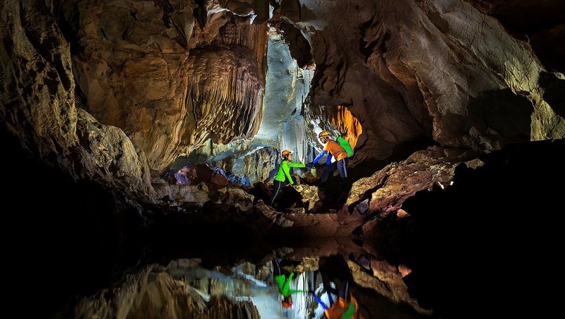 The beautiful Cha Loi Cave system in Ngan Thuy Commune.