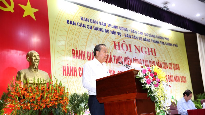 Deputy PM Truong Hoa Binh speaks at the meeting. (Photo: VGP)