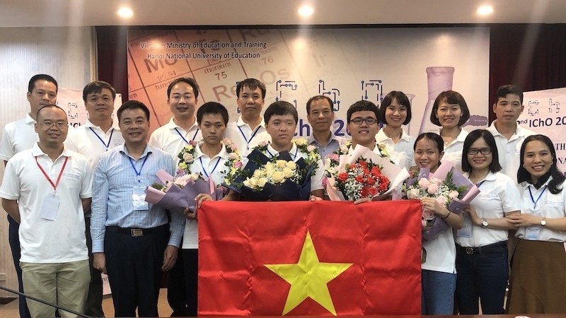 Vietnam wins four gold medals at International Chemistry Olympiad
