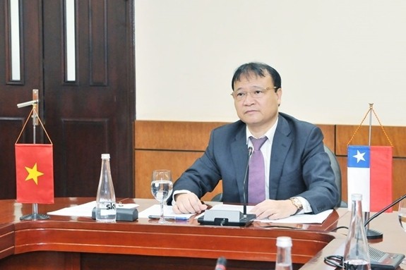 Deputy Minister of Industry and Trade Do Thang Hai attends the meeting. (Photo: qdnd.vn)