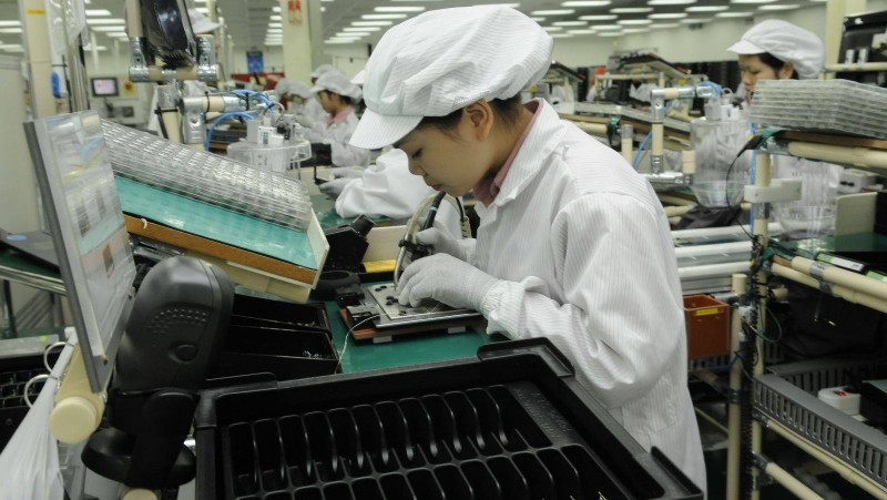 The Vietnamese Government decided to adjust its foreign investment attraction strategy last year to support innovative and high-tech industry sectors. (Illustrative image)