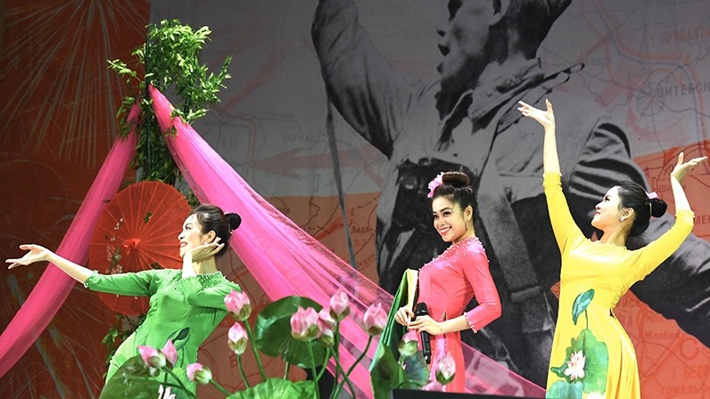 A performance of the Vietnamese team at the ‘Friendship without Borders’ festival (Photo credit: Trong Hai)