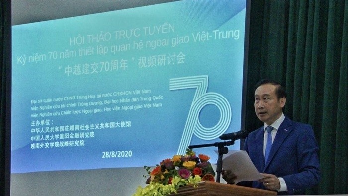 Assistant Vietnamese Foreign Minister Nguyen Van Thao speaks at the webinar. (Photo: Foreign Ministry)