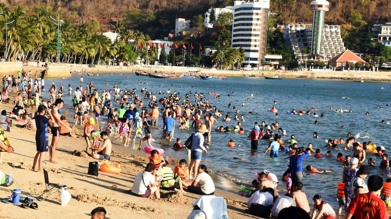 Local beaches in Ba Ria - Vung Tau are expected to become as crowded as before. (Illustrative image)