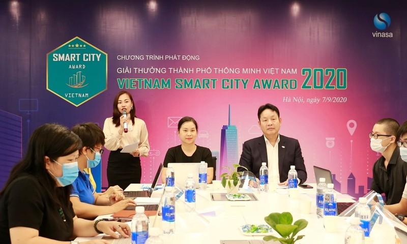 Online press conference to launch Vietnam Smart City Award 2020.