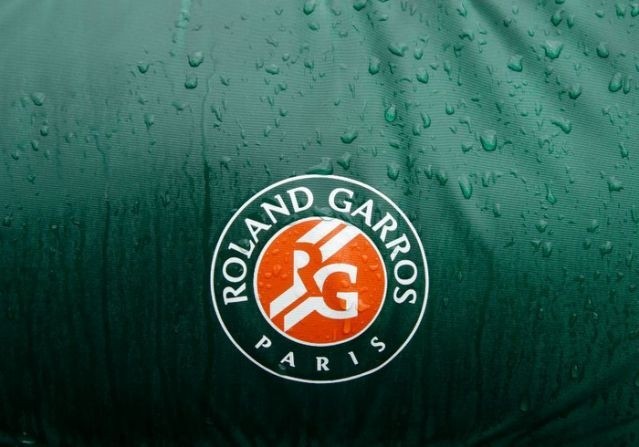FILE PHOTO: The logo of Roland Garros tournament is seen on a referee chair on the Philippe Chartrier court during the French Open tennis tournament at the Roland Garros stadium in Paris June 7, 2012. (Reuters)