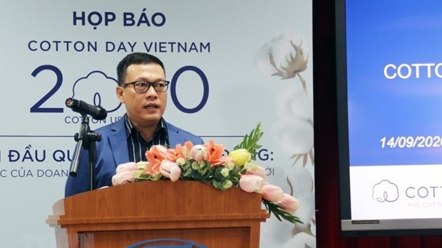 Vo Manh Hung, CCI Chief Representative in Vietnam speaks at the press conference (Photo: VNA)