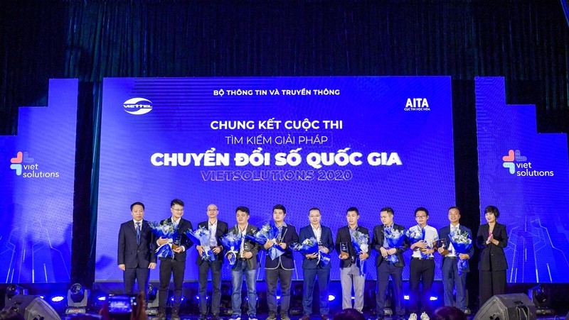 The awards ceremony of the Vietsolutions contest