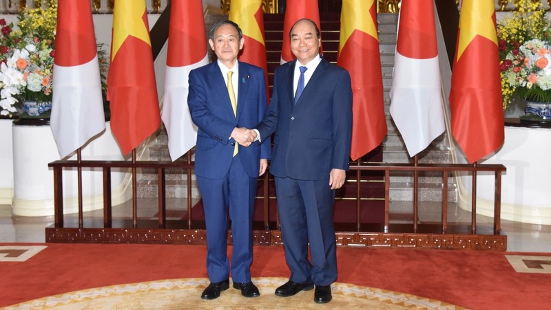  Prime Minister Nguyen Xuan Phuc (R) and his Japanese counterpart Suga Yoshihide (Photo: Tran Hai)