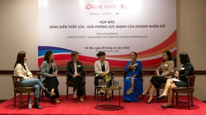 Female entrepreneurs share their success stories at their women-led enterprises during a panel discussion at the launch of the Ignite Initiative, Hanoi, October 29, 2020. (Photo: NDO/Trung Hung)