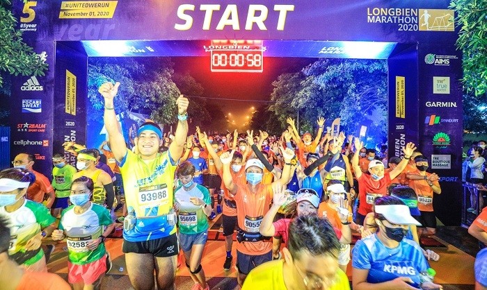 5,000 runners join Longbien Marathon 2020