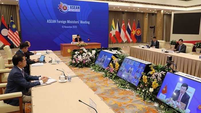 Deputy Prime Minister and Minister of Foreign Affairs Pham Binh Minh chairs the ASEAN Foreign Ministers' Meeting on November 10, 2020. (Photo: VGP)