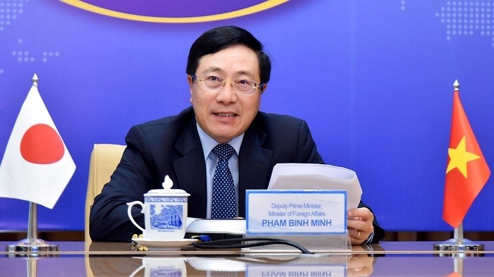 Deputy Prime Minister and Minister of Foreign Affairs Pham Binh Minh holds phone talks with Governor of Japan’s Gunma prefecture Yamamoto Ichita on November 18, 2020. (Photo: Vietnam Government Portal)