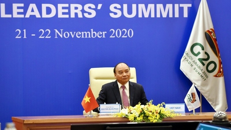 Prime Minister Nguyen Xuan Phuc attends the second discussion held online on November 22. (Photo: NDO/TRAN HAI)