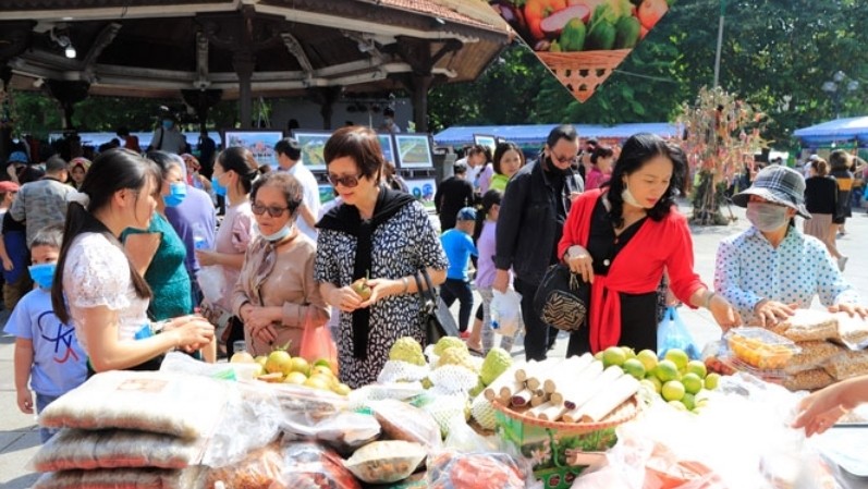 A promotional event in Hanoi to boost retail sales