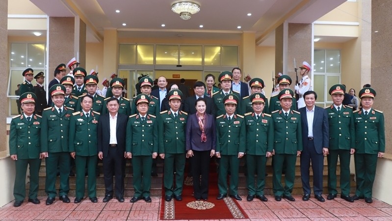Politburo member and Chairwoman of the National Assembly Nguyen Thi Kim Ngan paid a working visit to Military Zone 4 on December 1. (Photo: NDO)