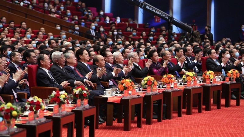  Incumbent and former Party and State leaders attend the congress' opening ceremony. (Photo: VGP)