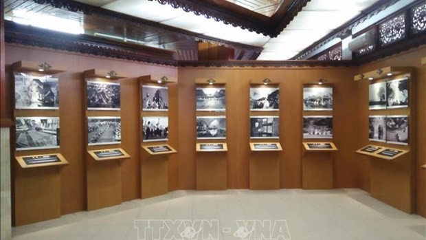 A photo exhibition is underway at Bajra Sandhi Monument in Bali to commemorate the 65th anniversary of diplomatic relations between Vietnam and Indonesia. (Photo: VNA)