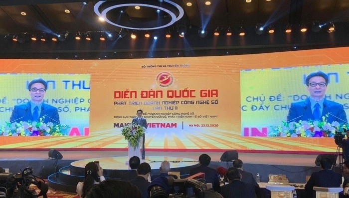 Deputy Prime Minister Vu Duc Dam speaks at the forum. (Photo: NDO/Pham Trung)