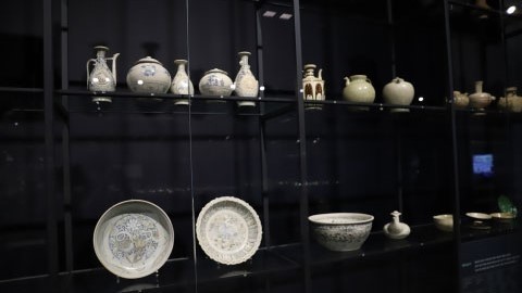 Vietnamese ceramic products displayed at Gwangju National Museum in the ROK. (Photo: Vietnam National Museum of History)