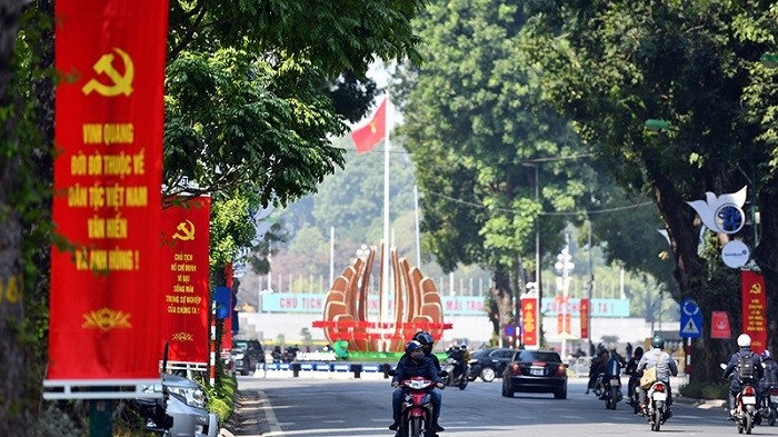 A street in Hanoi is docked with banners and posters celebrating the 13th National Party Congress. (Photo: NDO/Duy Linh)