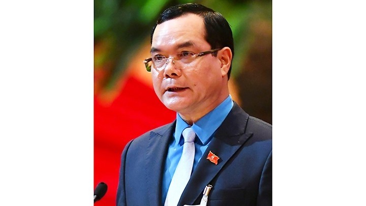 Member of the Party Central Committee and President of the Vietnam General Confederation of Labour (VGCL) Nguyen Dinh Khang. 