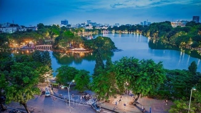A corner of Hoan Kiem Lake in the heart of Hanoi (Photo: VNA)