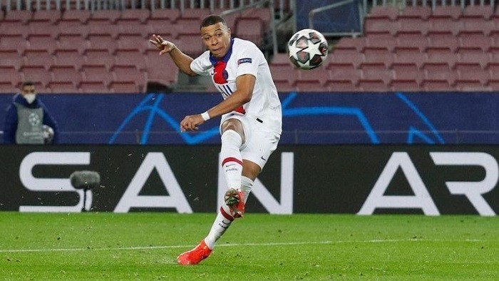 Soccer Football - Champions League - Round of 16 First Leg - FC Barcelona v Paris St Germain - Camp Nou, Barcelona, Spain - February 16, 2021 Paris St Germain's Kylian Mbappe scores their fourth goal to complete his hat-trick. (Photo: Reuters)
