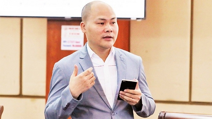 Nguyen Tu Quang during the official launch ceremony of the Bluezone mobile app.