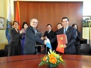 The signing ceremony of the agreement on avoiding the double taxation between Vietnam and San Marino